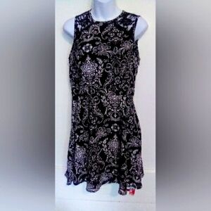 🌺BUNDLE ONLY🌺FOREVER 21 EXCLUSIVE FLORAL DRESS